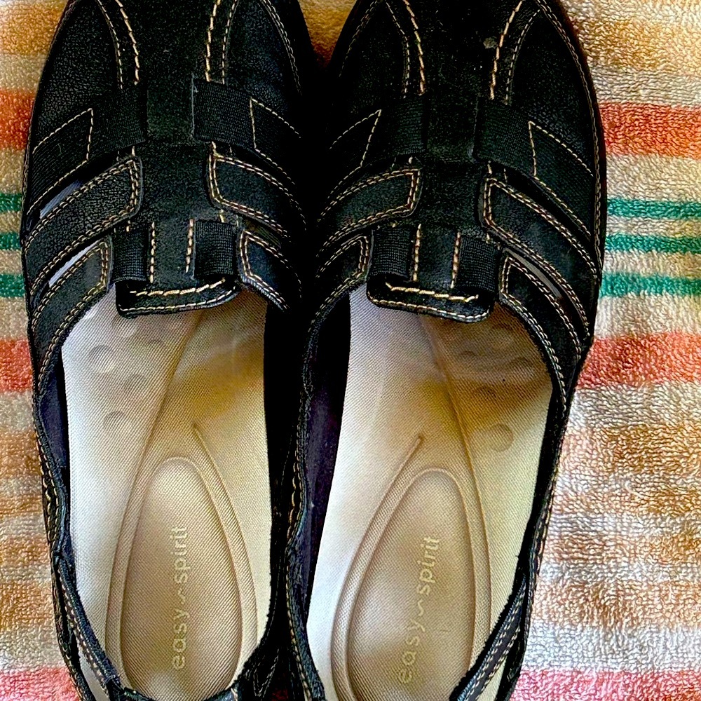 Easy Spirit Women’s flat size 9 1/2